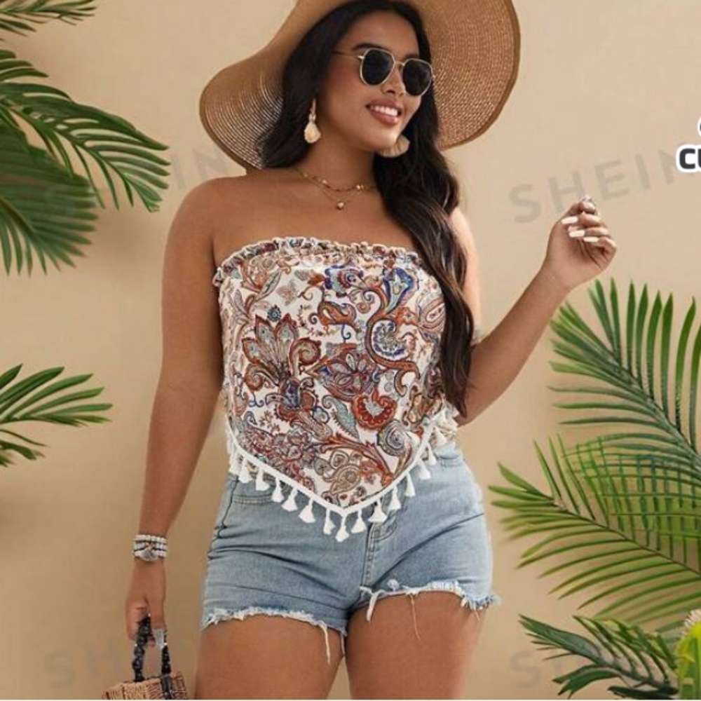 ‼️ 3 for $12 ‼️ Paisley print tassel trim tube top
